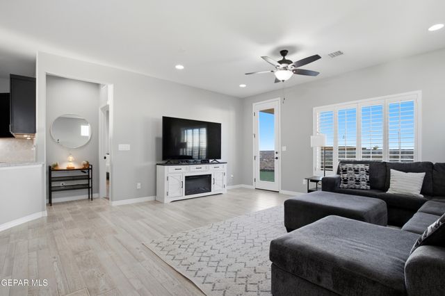 10608 HIDDEN CHAPEL Place, El Paso, TX 79924