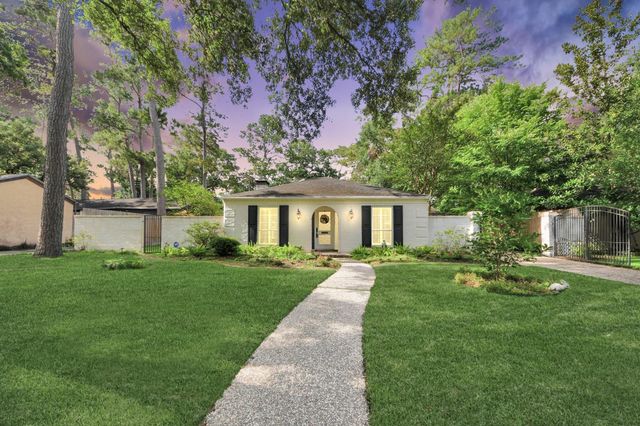 10115 Holly Springs Drive, Houston, TX 77042