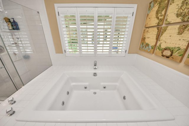 10115 Holly Springs Drive, Houston, TX 77042