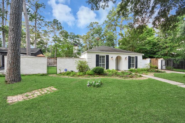 10115 Holly Springs Drive, Houston, TX 77042