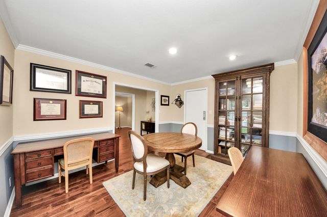 10115 Holly Springs Drive, Houston, TX 77042