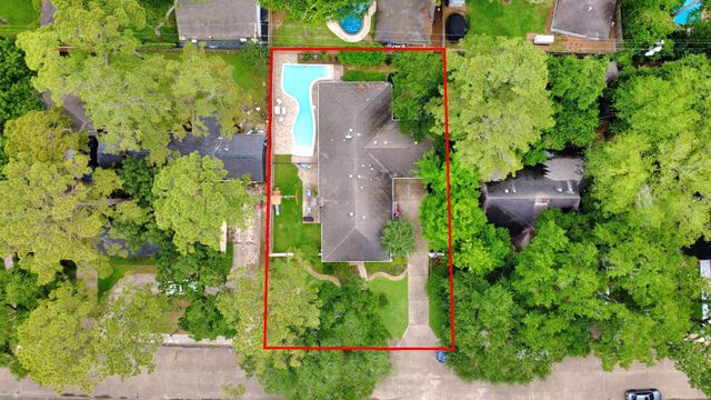 10115 Holly Springs Drive, Houston, TX 77042