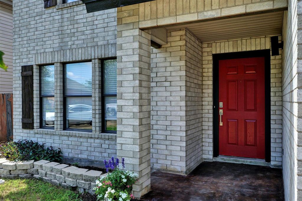 1109 Minerva ST, Austin, TX 78753
