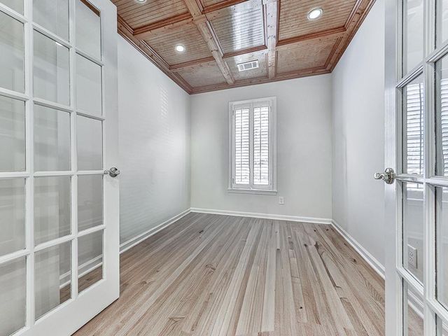 5037 Towne Lake Hills North, Woodstock, GA 30189