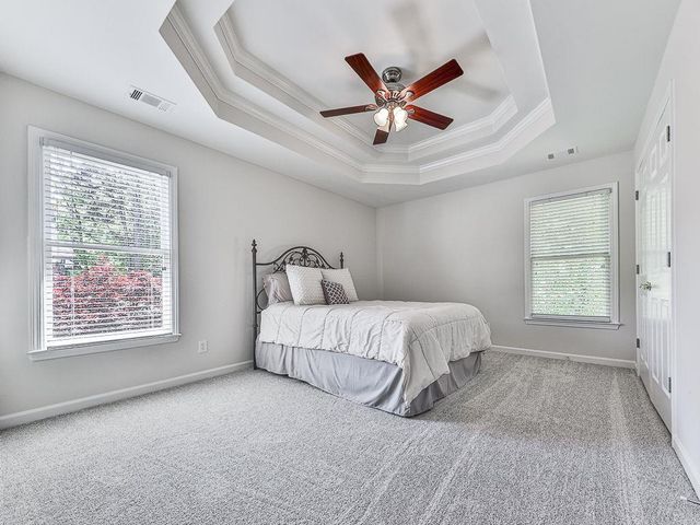 5037 Towne Lake Hills North, Woodstock, GA 30189
