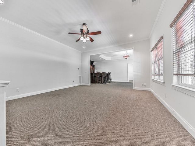 5037 Towne Lake Hills North, Woodstock, GA 30189