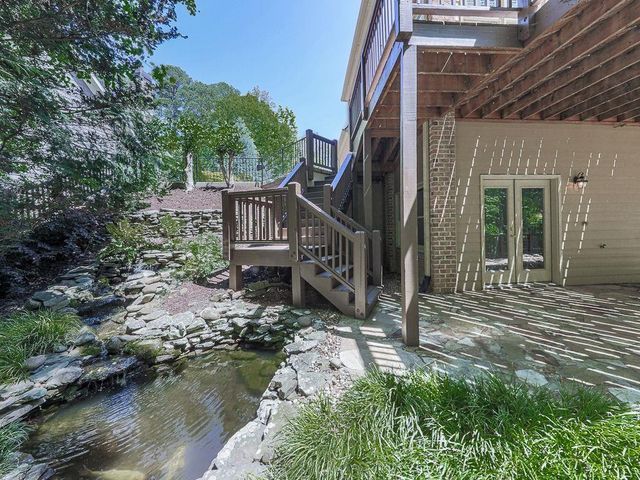 5037 Towne Lake Hills North, Woodstock, GA 30189