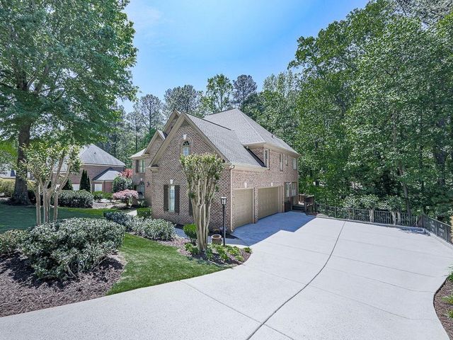 5037 Towne Lake Hills North, Woodstock, GA 30189