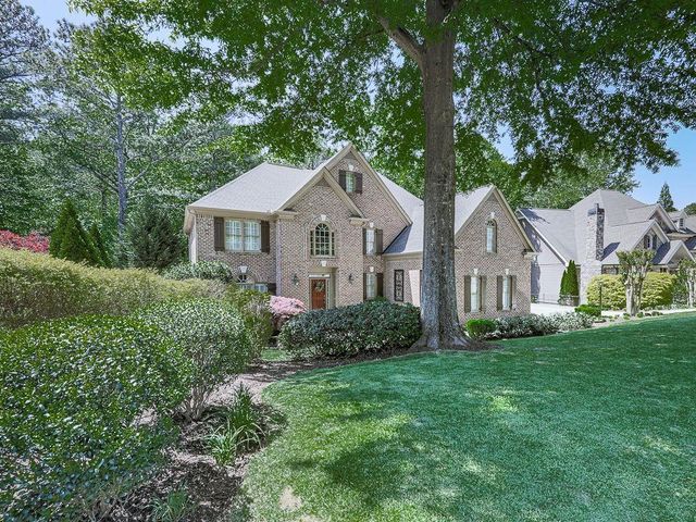5037 Towne Lake Hills North, Woodstock, GA 30189