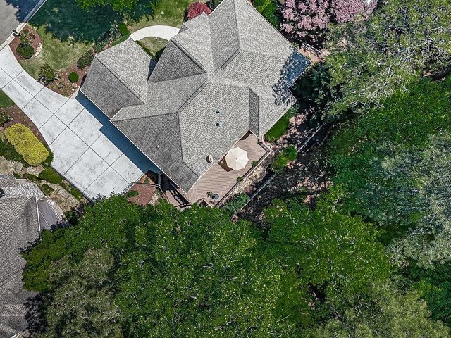 5037 Towne Lake Hills North, Woodstock, GA 30189
