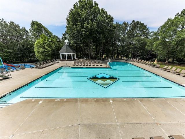5037 Towne Lake Hills North, Woodstock, GA 30189
