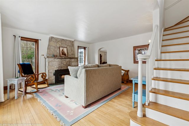 7541 Harbert Road, Sawyer, MI 49125