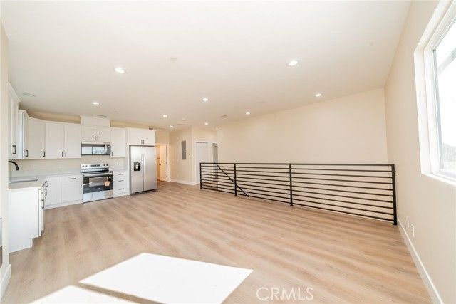 11186 vernon Avenue A, Chino, CA 91710