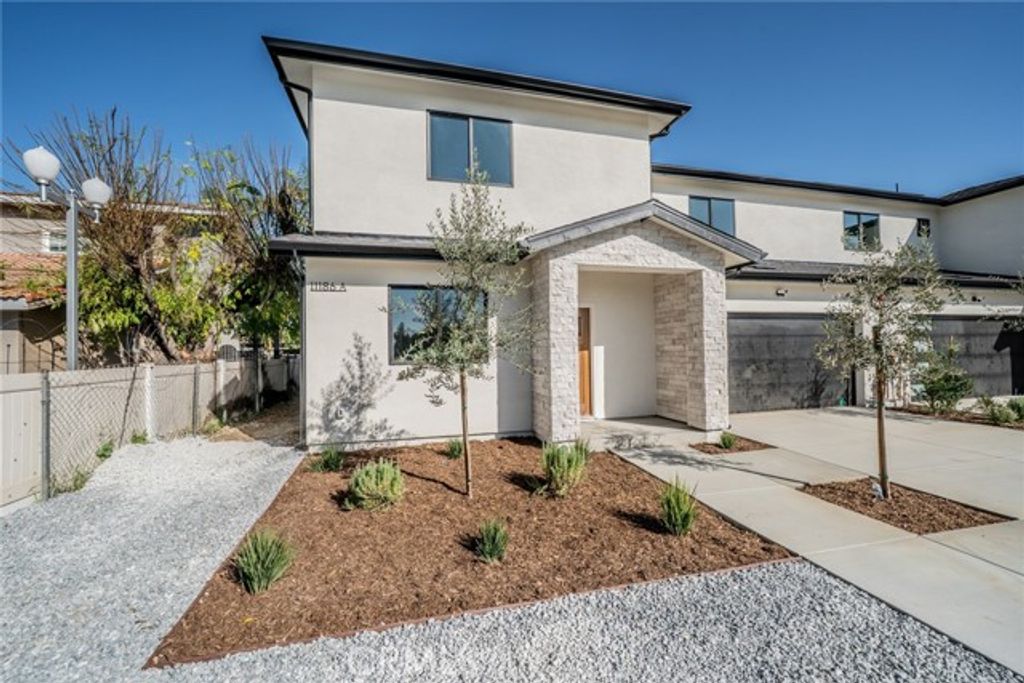 11186 vernon Avenue A, Chino, CA 91710