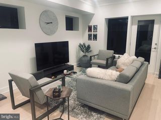 2642 39TH ST NW #2, Washington, DC 20007