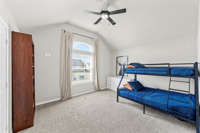 857 Day Star Drive, Hewitt, TX 76643