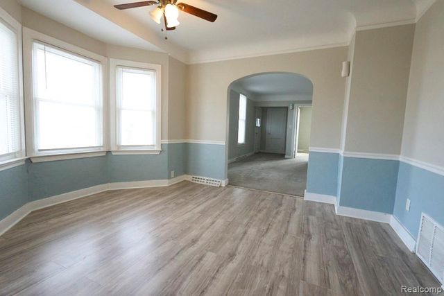 5915 Merriman Road, Garden City, MI 48135