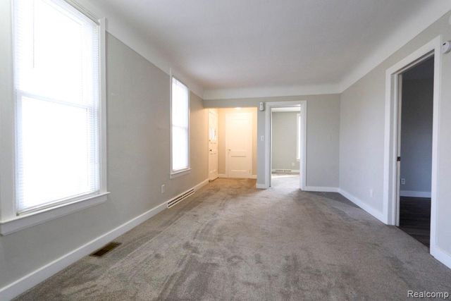 5915 Merriman Road, Garden City, MI 48135