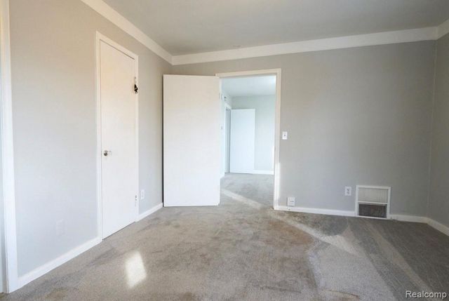 5915 Merriman Road, Garden City, MI 48135