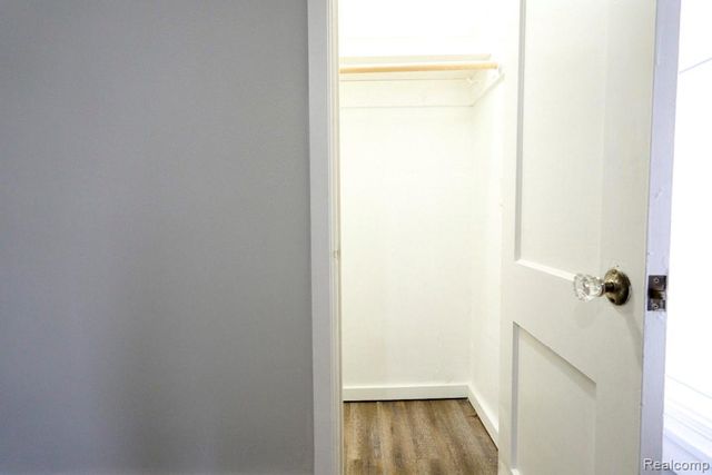 5915 Merriman Road, Garden City, MI 48135