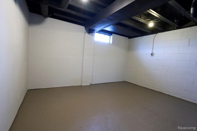 5915 Merriman Road, Garden City, MI 48135