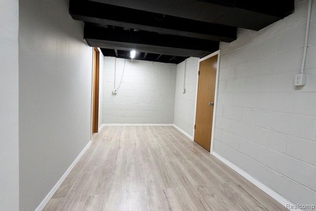 5915 Merriman Road, Garden City, MI 48135