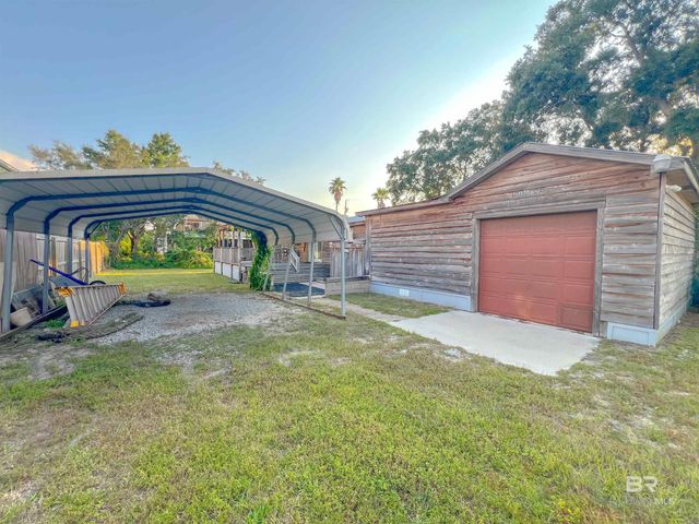 5762 Pensacola Avenue, Orange Beach, AL 36561