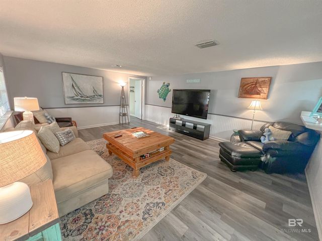 5762 Pensacola Avenue, Orange Beach, AL 36561