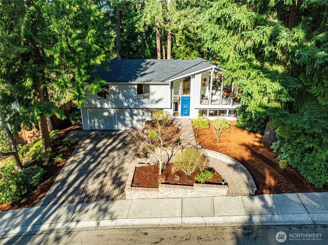 10027 169th Avenue NE, Redmond, WA 98052