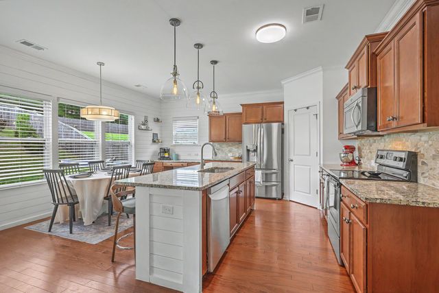 106 Medford Drive, Summerville, SC 29485