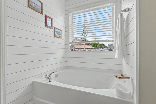 106 Medford Drive, Summerville, SC 29485