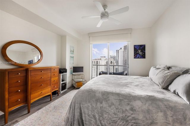 1111 SW 1st Ave 3723-N, Miami, FL 33130