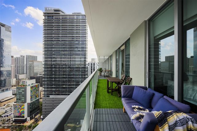 1111 SW 1st Ave 3723-N, Miami, FL 33130