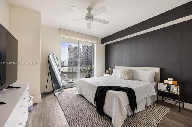 1111 SW 1st Ave 3723-N, Miami, FL 33130