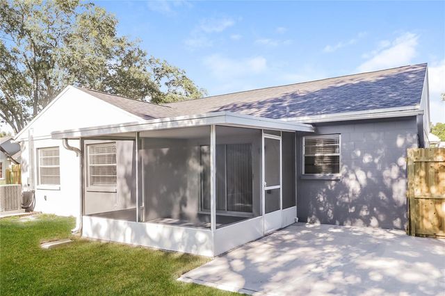 9059 DIXIANA VILLA CIRCLE, Tampa, FL 33635