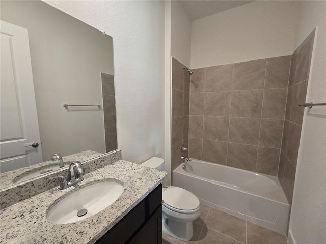8512 Red Bottle Brush RD, Lago Vista, TX 78645
