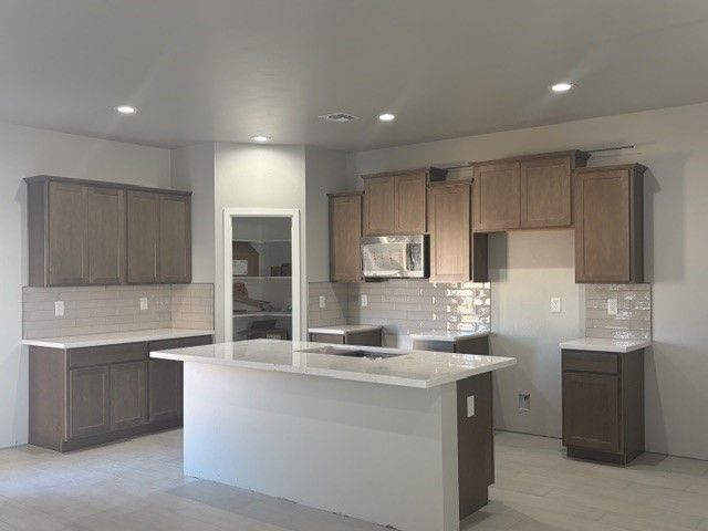 2723 E Sunset Canyon Way, Kingman, AZ 86409