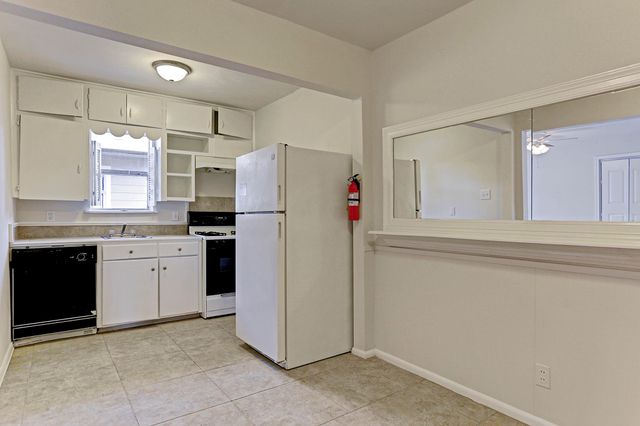 2202 Park Street 5, Houston, TX 77019