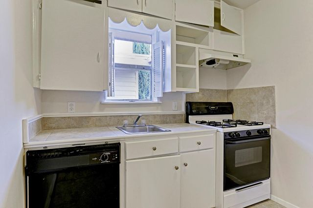 2202 Park Street 5, Houston, TX 77019