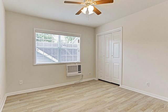 2202 Park Street 5, Houston, TX 77019