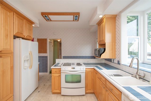 1224 S Oak Street, Port Angeles, WA 98362