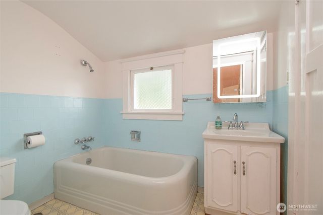 1224 S Oak Street, Port Angeles, WA 98362