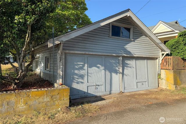 1224 S Oak Street, Port Angeles, WA 98362