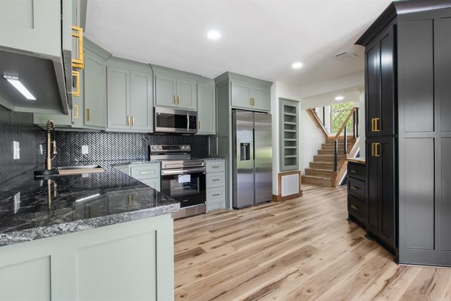 162 Oak Grove Road, Austin, AR 72007