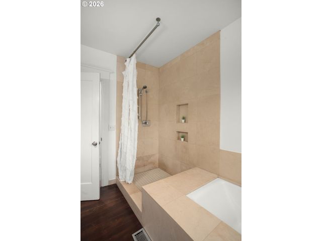 5015 Ne CLEVELAND Ave, Portland, OR 97211