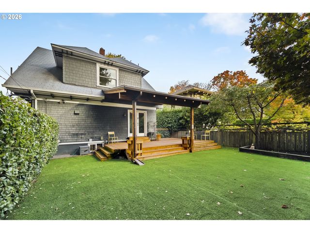 5015 Ne CLEVELAND Ave, Portland, OR 97211