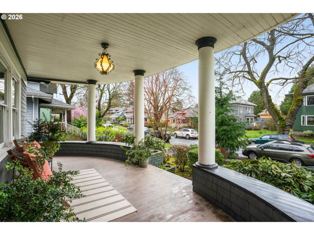 5015 Ne CLEVELAND Ave, Portland, OR 97211