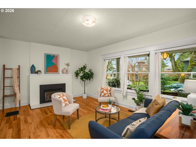 5015 Ne CLEVELAND Ave, Portland, OR 97211