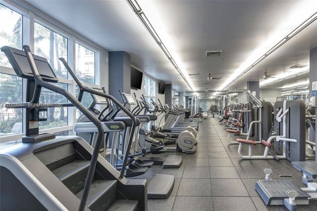 2000 N Bayshore Dr 1606, Miami, FL 33137