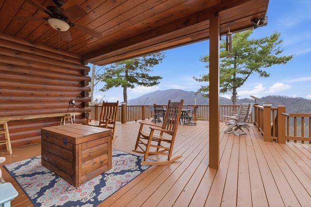 830 Noonday Sun Ridge, Topton, NC 28781